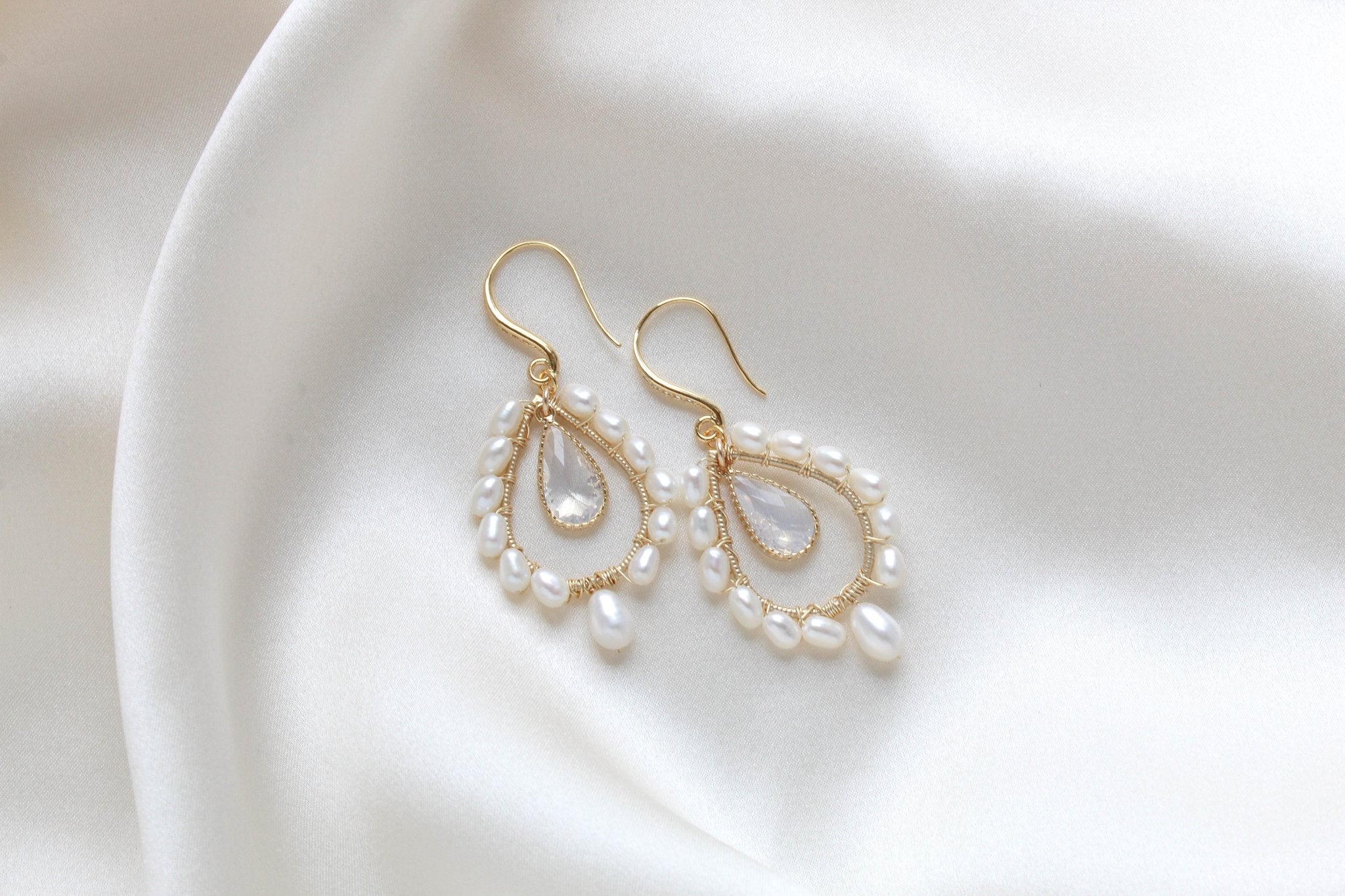 Gold pearl hoop bridal earrings - LUNA - Treasures by Agnes