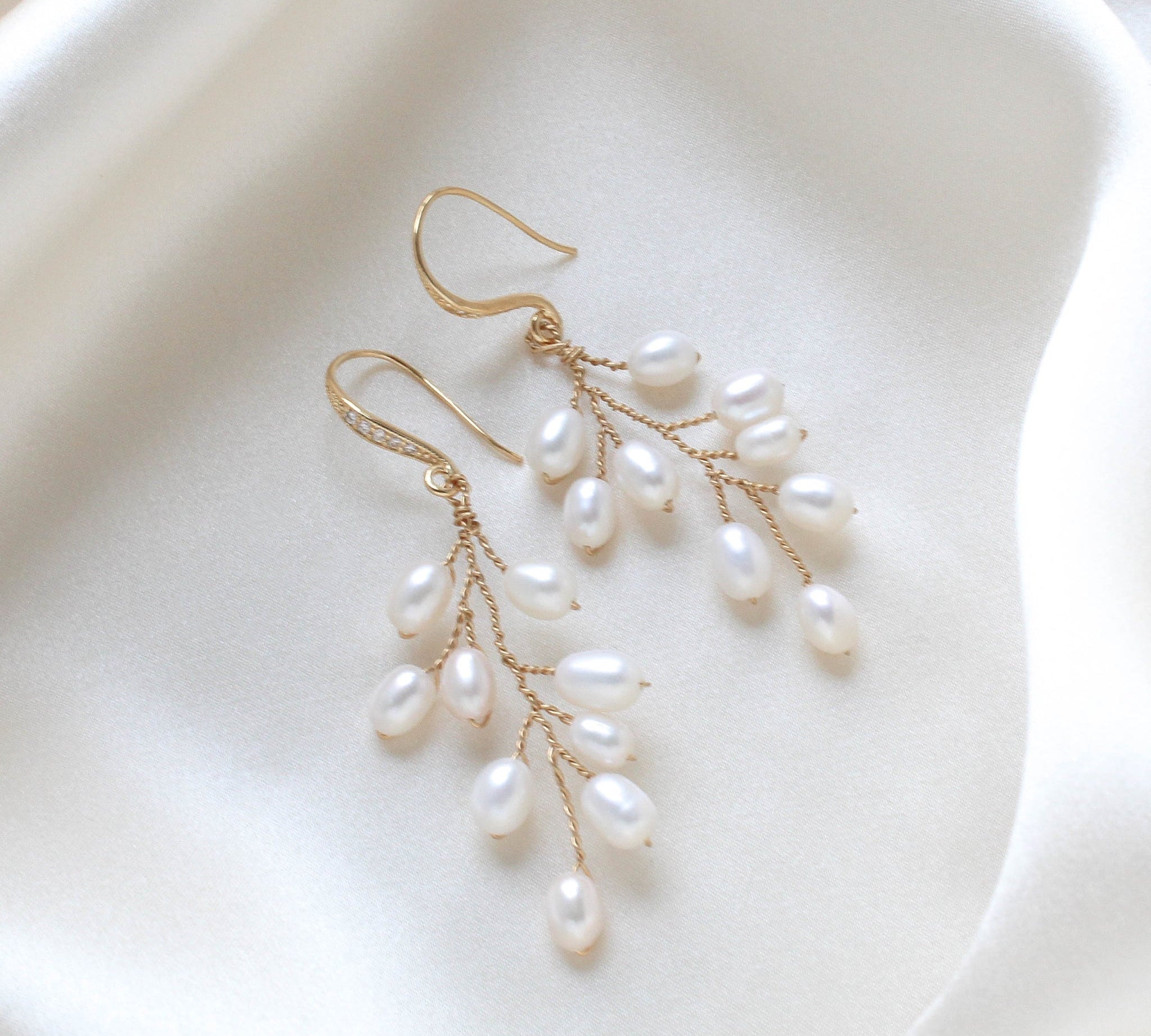 Gold pearl vine earrings - KACIE - Treasures by Agnes