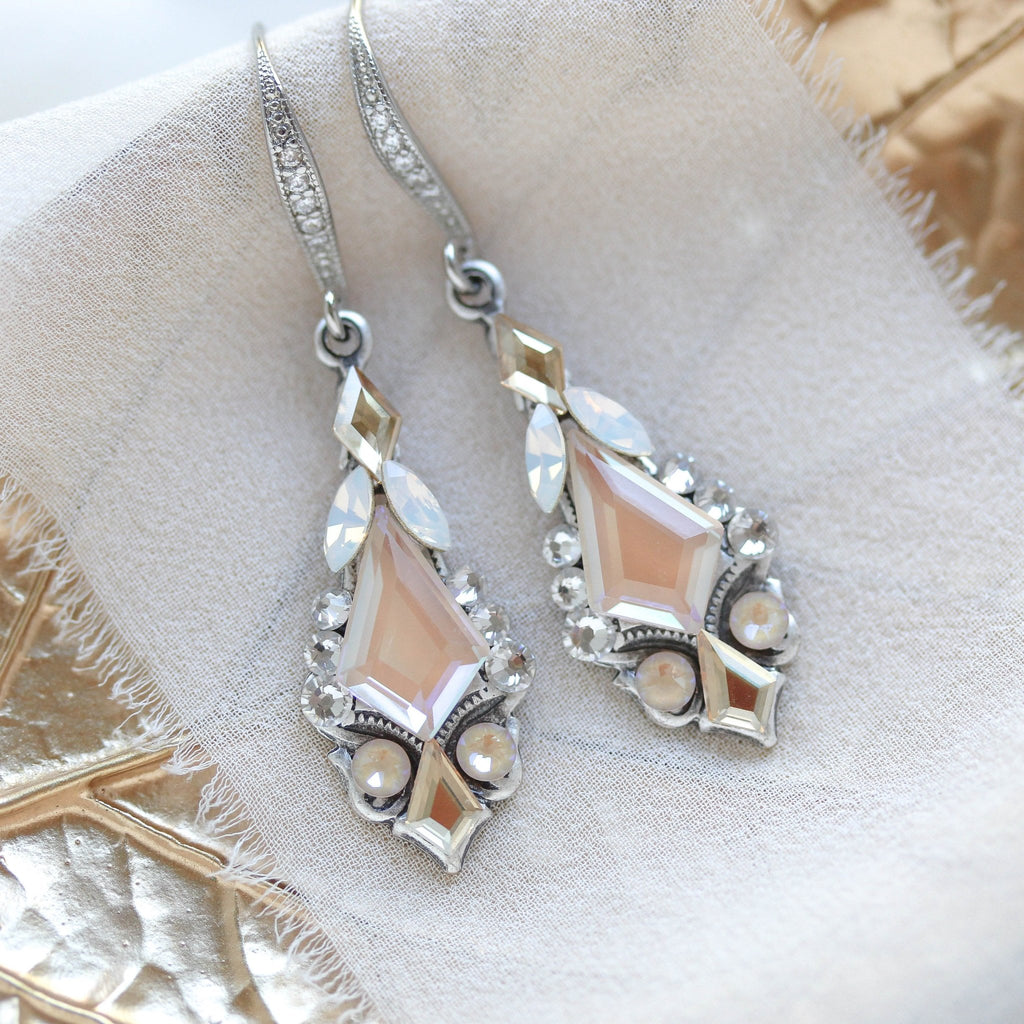 Silver dangle earrings with kite cut crystal - MOLLY - Treasures by Agnes